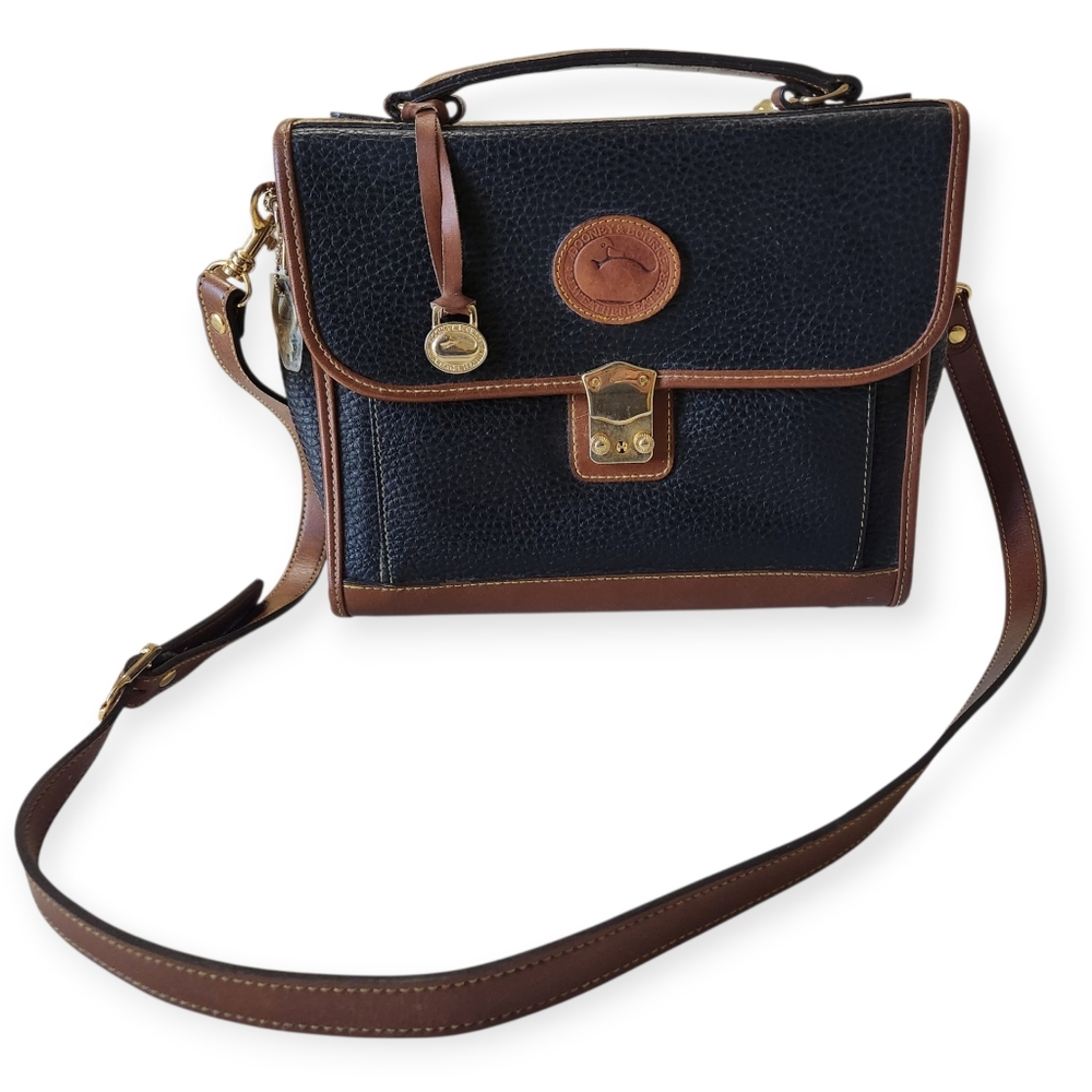 Vintage Dooney & Bourke All Weather Pebbled Leather Calvary Body Bag With Key